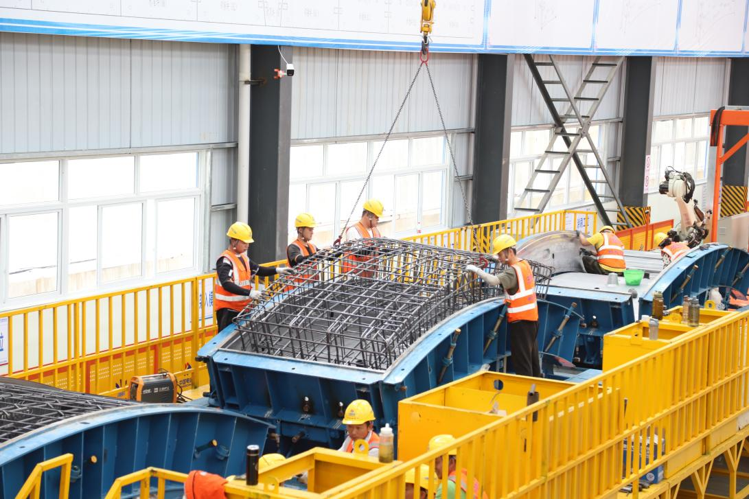 管片鋼筋籠入模 管片鋼筋籠入模